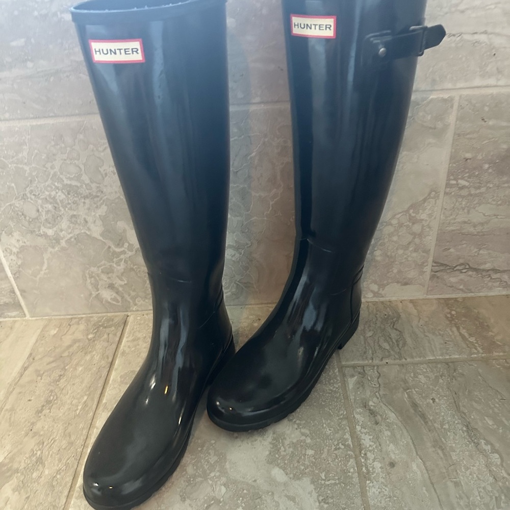 Hunter rain boots size 9